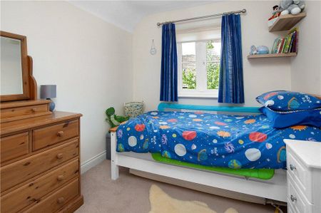 2 bedroom semi-detached house to rent - Photo 3