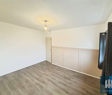 North Carr Croft, Huddersfield, HD5 - Photo 3