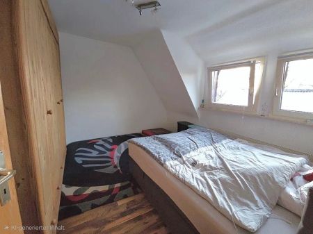 *** Gemütliche 2-Zi-Dachgeschosswohnung in Kierspe-Dorf! *** - Photo 2