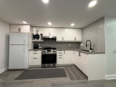 For Lease - 92 Loganberry Crescent Unit# Bsmt, Toronto, Ontario - Photo 3