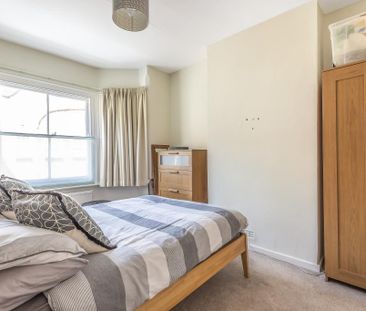 3 bedroom terraced house to rent - Photo 4