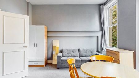 Modern Sharers Apartment - Photo 2