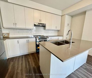 Hwy 7 & Jane Brand New 3Bdrm Twnhouse Modern Open Concept Kitchen - Photo 3