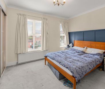 3 bedroom semi-detached house to rent - Photo 4