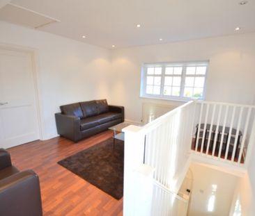 Neale Close Hampstead Garden Suburb N2 - Photo 6