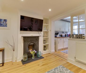 2 bedroom terraced house to rent - Photo 3