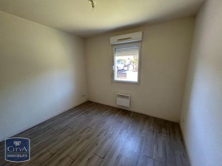 Location Appartement 3 pièces 64m² TONNAY CHARENTE 17430 - Photo 3