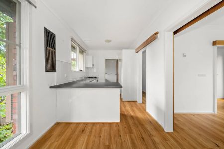 Unit 2/1 Neath Street, Surrey Hills. - Photo 4