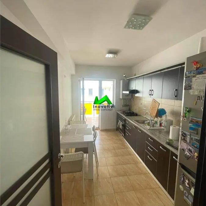 Apartament de inchiriat 3 camere Sibiu Ciresica - Fotografie 1