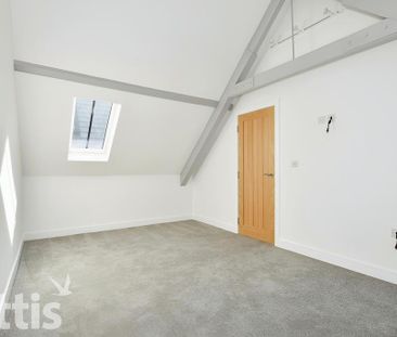 2 bedroom end of terrace house to rent - Photo 3