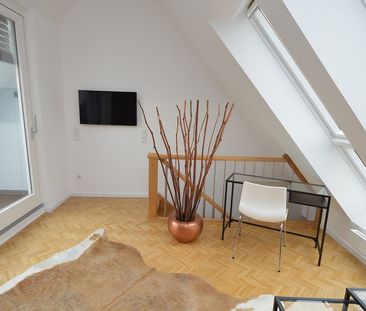 Miete inkl. Nebenkosten: 1.690 € pro Monat, plus Strom, inkl. Heizung - Photo 1