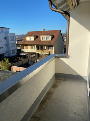 SCHÖNE HELLE 3-ZIMMERWOHNUNG MIT BALKON - Foto 1