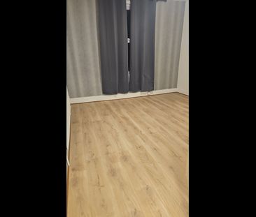 Room in a Shared House, Laud Street, CR0 - Photo 3