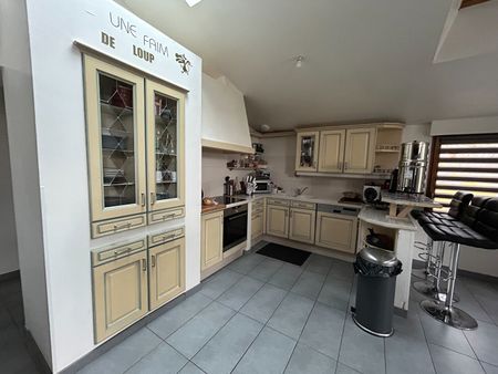 Location Maison 6 pièces 144m² MELESSE 35520 - Photo 5