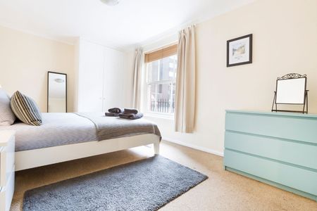 1 Bed Flat, Victoria St, BS1 - Photo 3
