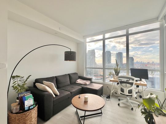 For Lease - 80 Queens Wharf Road Unit# 2115, Toronto, Ontario - Photo 1