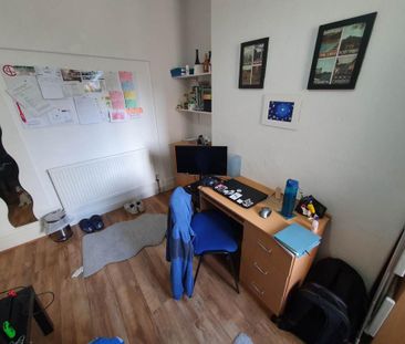 4 bedroom terraced house to rent - Photo 4