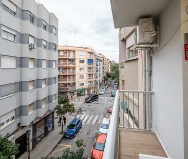 Carrer dels Germans Villalonga, Valencia, Valencian Community 46020 - Photo 2