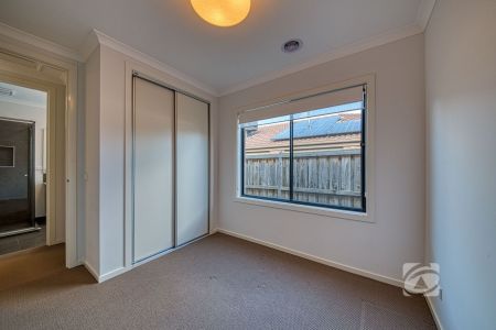 STUNNING FAMILY HOME WITH STUDY - Photo 3