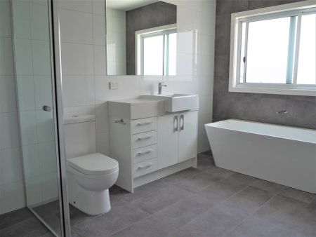 “Light and Bright Unit In A Fantastic Location!” - Photo 3