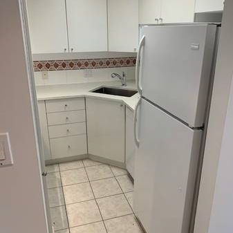 Amazing 1 Bed, 1 Bath, In-Suite Laundry, Storage, Parking & More! - Photo 3