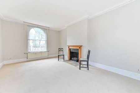 4 bedroom end of terrace house to rent - Photo 4