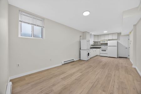 For Lease - 158 Pringle Drive Unit# Lower, Barrie, Ontario - Photo 3