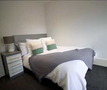 1 Bedroom - Bernard Street, Southampton - Photo 3