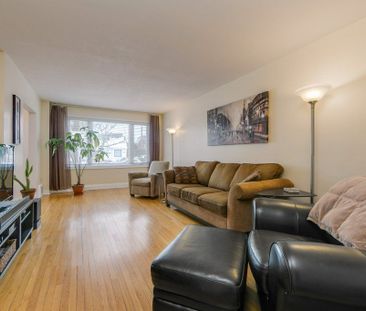 For Lease - 87 Ashbourne Drive, Toronto, Ontario - Photo 3