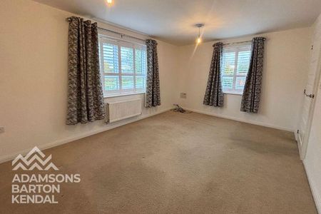 3 bedroom townhouse to rent - Photo 2