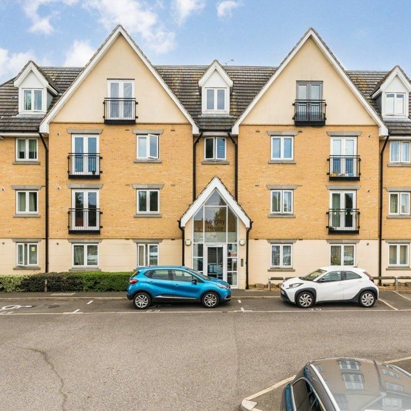 Beavers Lane, Hounslow, TW4 - Photo 1