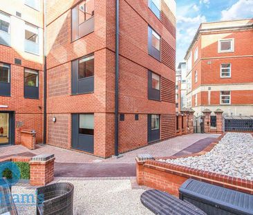 Professional Studios Bills Inclusive | Talbot Street, NG1 - Photo 1