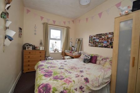 4 bedroom maisonette to rent - Photo 5