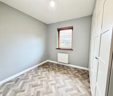 12a Riverdale Park, Portglenone, Ballymena, BT44 8HX - Photo 3