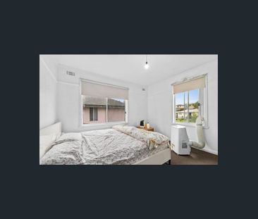 Lovely two-bedroom home - Photo 3