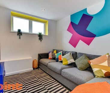 8 bedroom house to rent - Photo 1