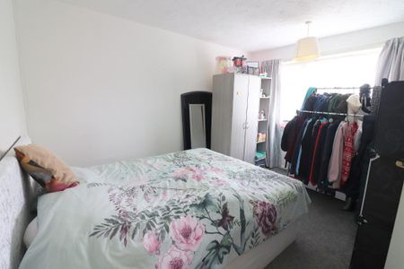 2 Bedroom Maisonette To Rent - Photo 2