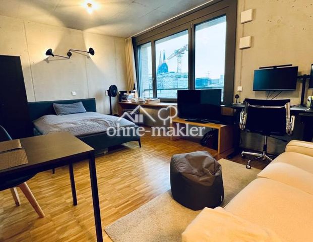 Möbliertes 1-Zimmer-Apartment in Köln mit Blick auf den Dom – All-Inclusive Miete! - Photo 1