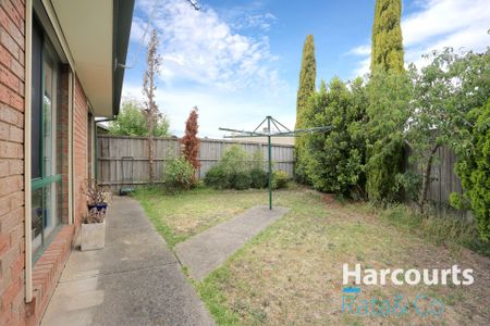 A Beautiful Blend of Comfort and Convenience - Photo 2