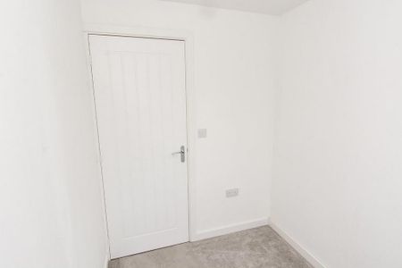 3 bedroom end of terrace house to rent - Photo 5