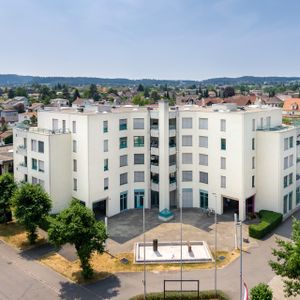 Sonnige Wohnung in Mehrfamilienhaus! - Photo 2