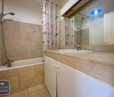 Location Appartement 1 pièce 28m² COURBEVOIE 92400 - Photo 4