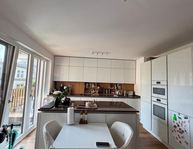 NACHMIETER GESUCHT / Helle 4 Zimmer Wohnung / S-West - Foto 1