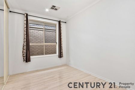 Modern & Comfortable Living - Photo 3