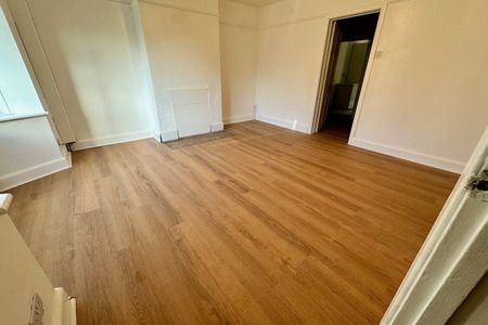 Clifford Road - Photo 3