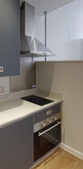 Studio to rent - Photo 1