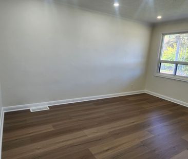 For Lease - 2 Tardree Place Unit# Main, Toronto, Ontario - Photo 2