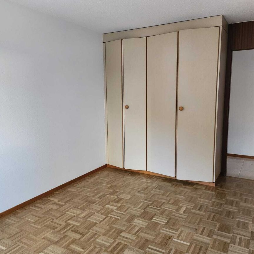 APPARTEMENT 4 PIECES CENTRE VILLE ET ASCENSEUR UN LOYER NET OFFERT ! - Photo 1