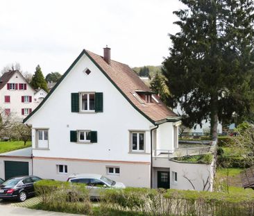 Grosszügige 2.5-Zimmerwohnung in Urdorf - Photo 1