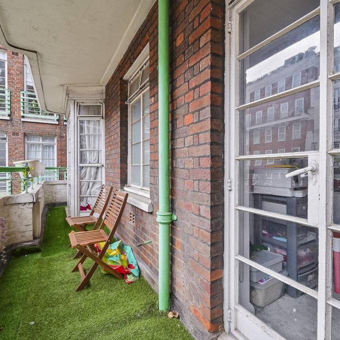 3 bedroom flat to rent - Photo 1